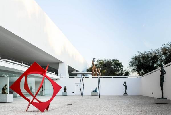 Museu Oscar Niemeyer vai abrir todos os dias no Carnaval Foto: Marcello Kawase/MON